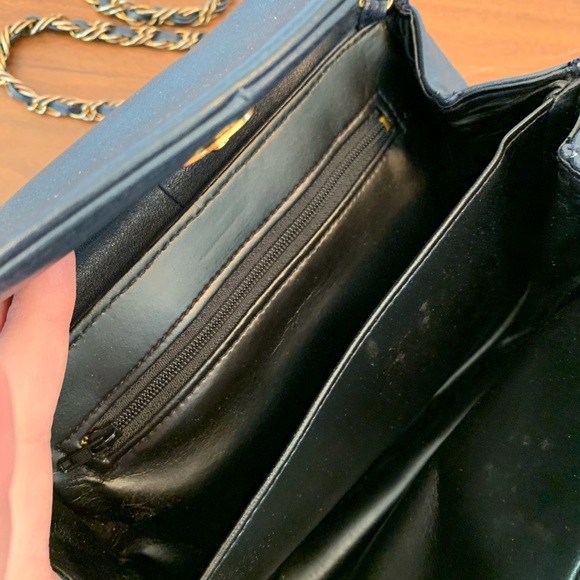 Navy Vintage Purse - Picture 5 of 6